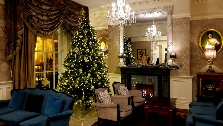 Cozy Dublin hotel lobby at Christmas